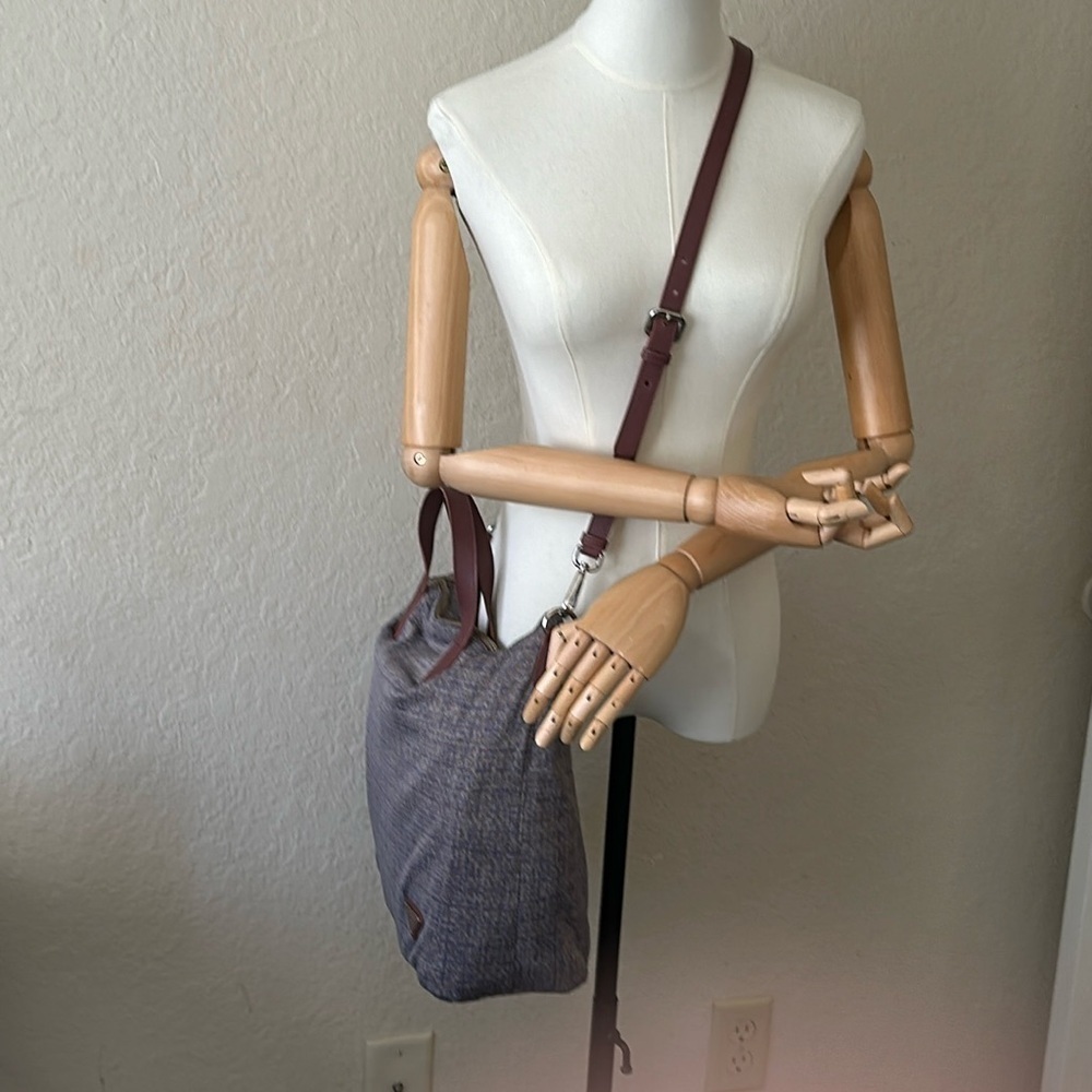 💕PRISTINE AUTHENTIC PRADA LARGE FABRIC/ LEATHER 2 WAY BAG 💕 - Picture 3 of 16